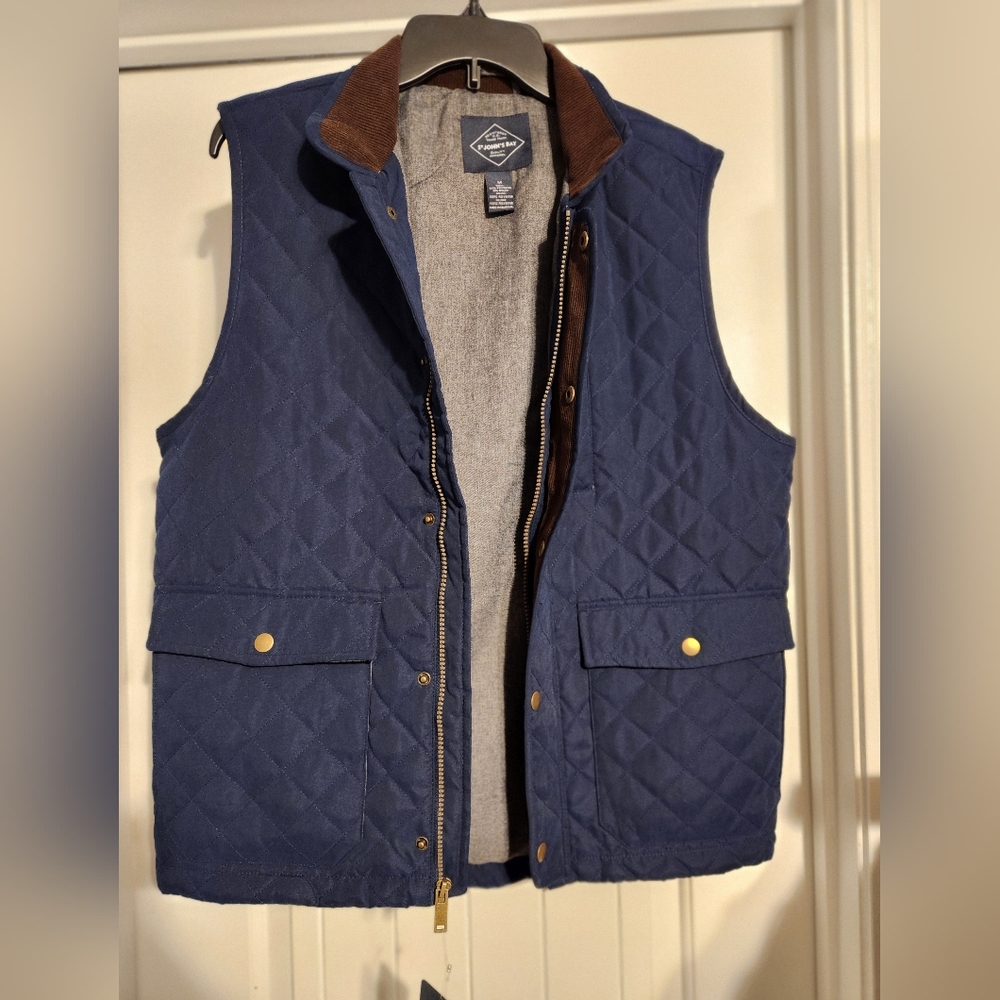 St. John's Bay Navy Quilted Vest with Brown Accents
